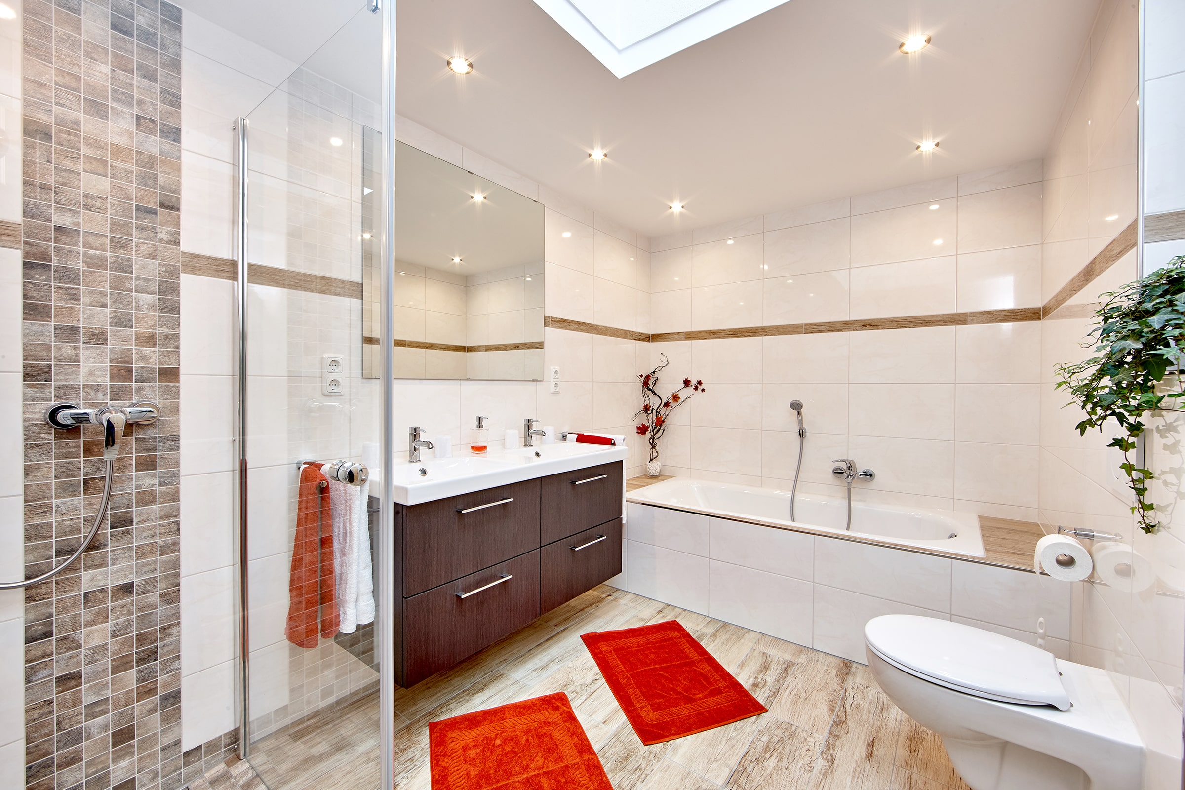 Modernes, großzügiges Badezimmer im Landhaus Bergliebe Modernes, großzügiges Badezimmer im Landhaus Bergliebe