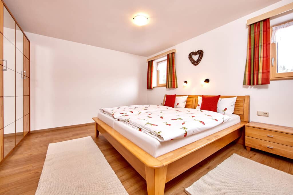 93_Zweites Schlafzimmer im Landhaus Bergliebe